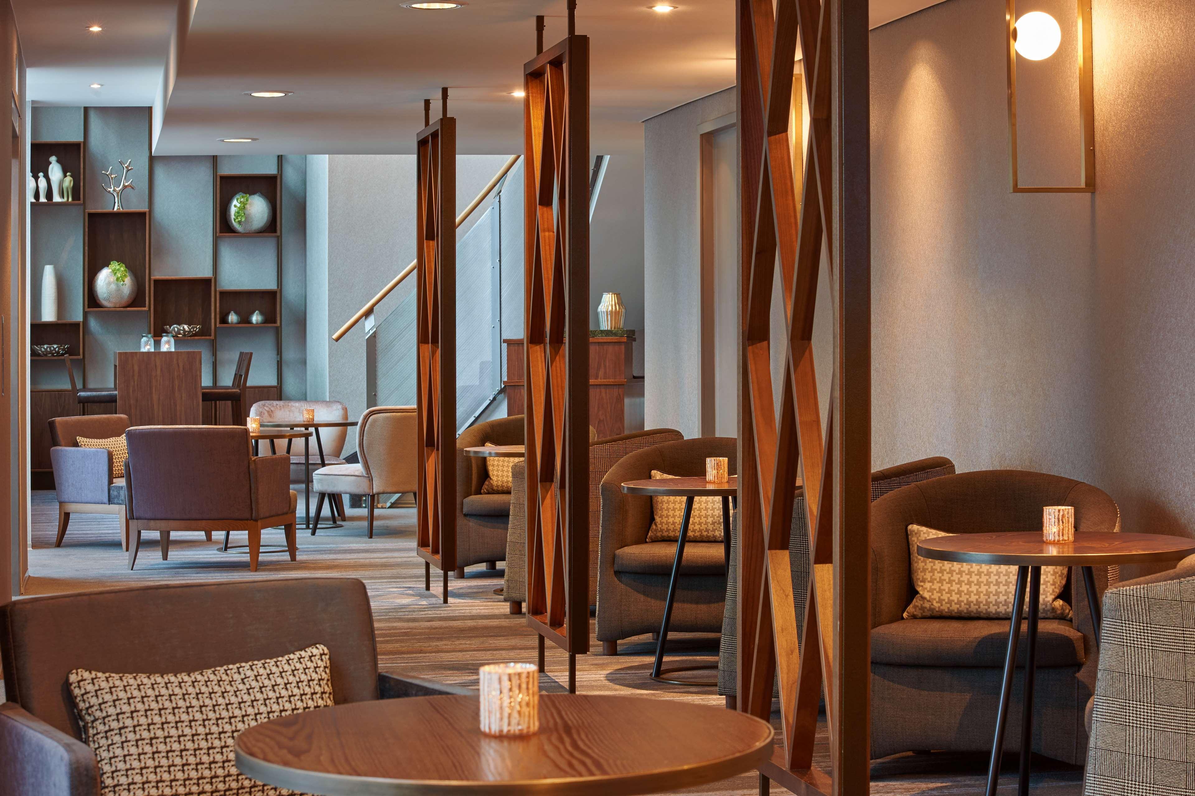 Hilton Frankfurt City Centre Frankfurt am Main Ngoại thất bức ảnh The lounge at the hotel