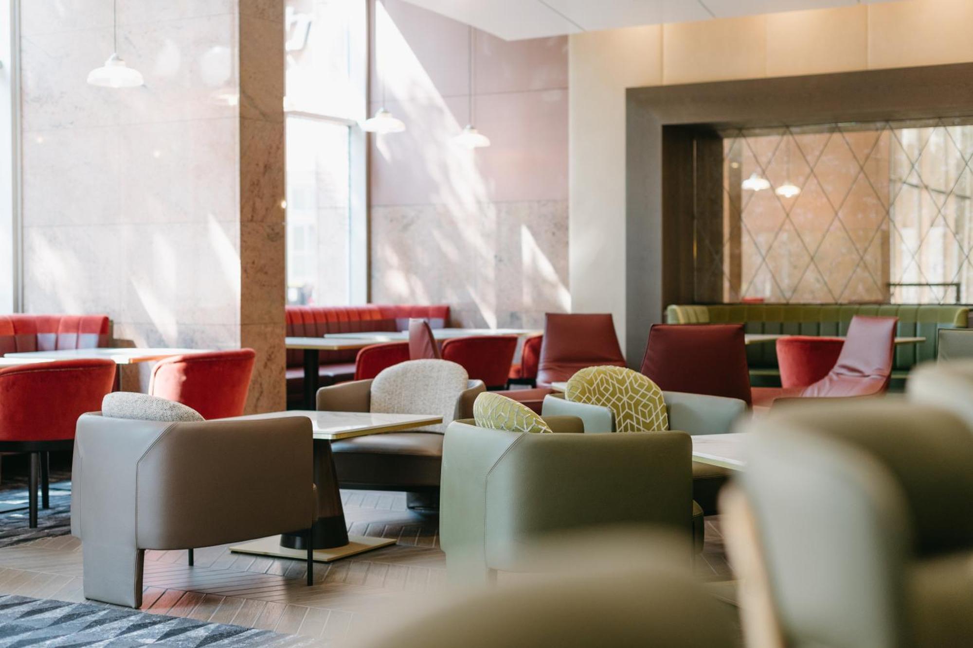 Hilton Frankfurt City Centre Frankfurt am Main Ngoại thất bức ảnh The interior of the restaurant