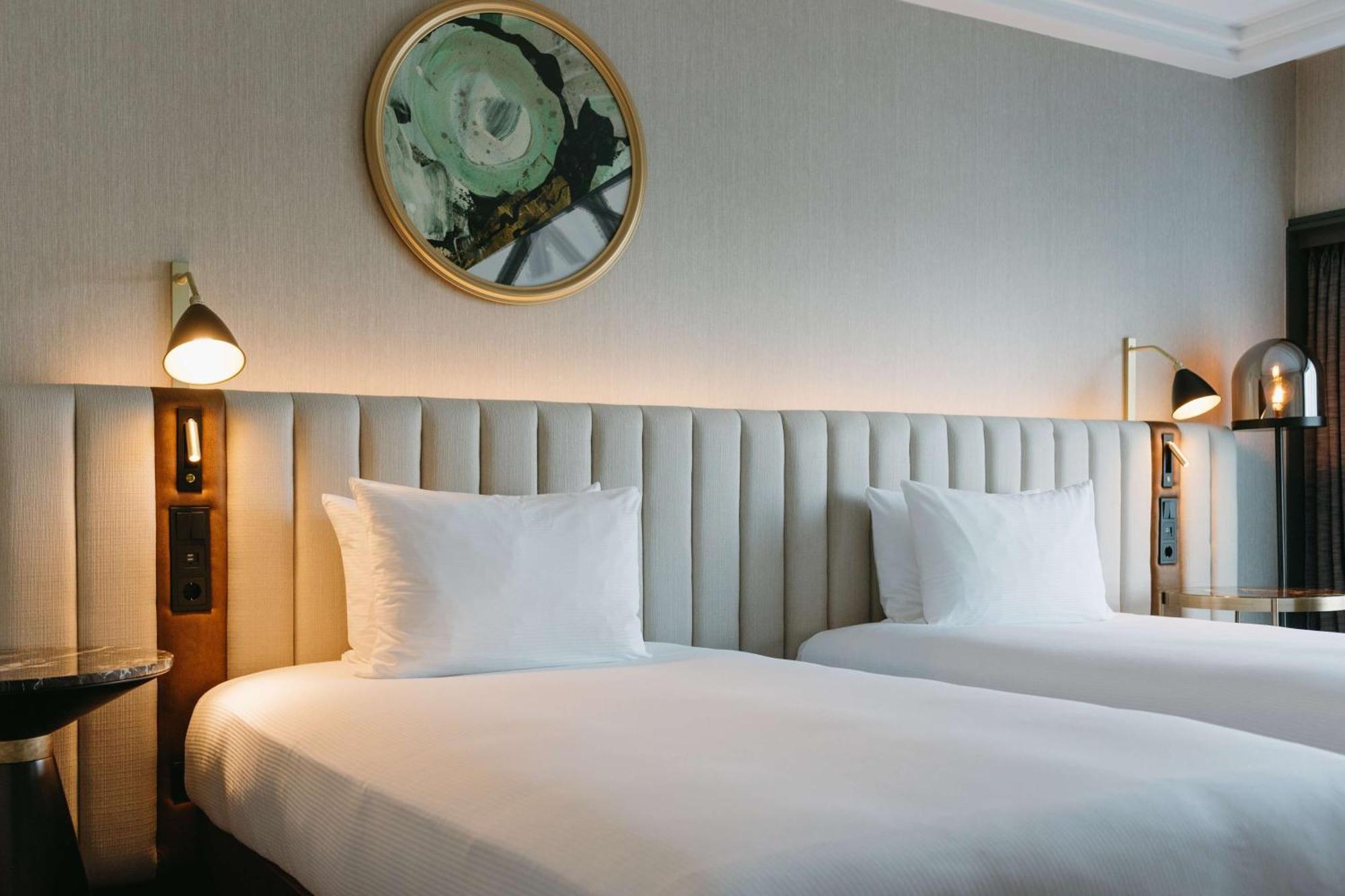 Hilton Frankfurt City Centre Frankfurt am Main Ngoại thất bức ảnh Deluxe Room