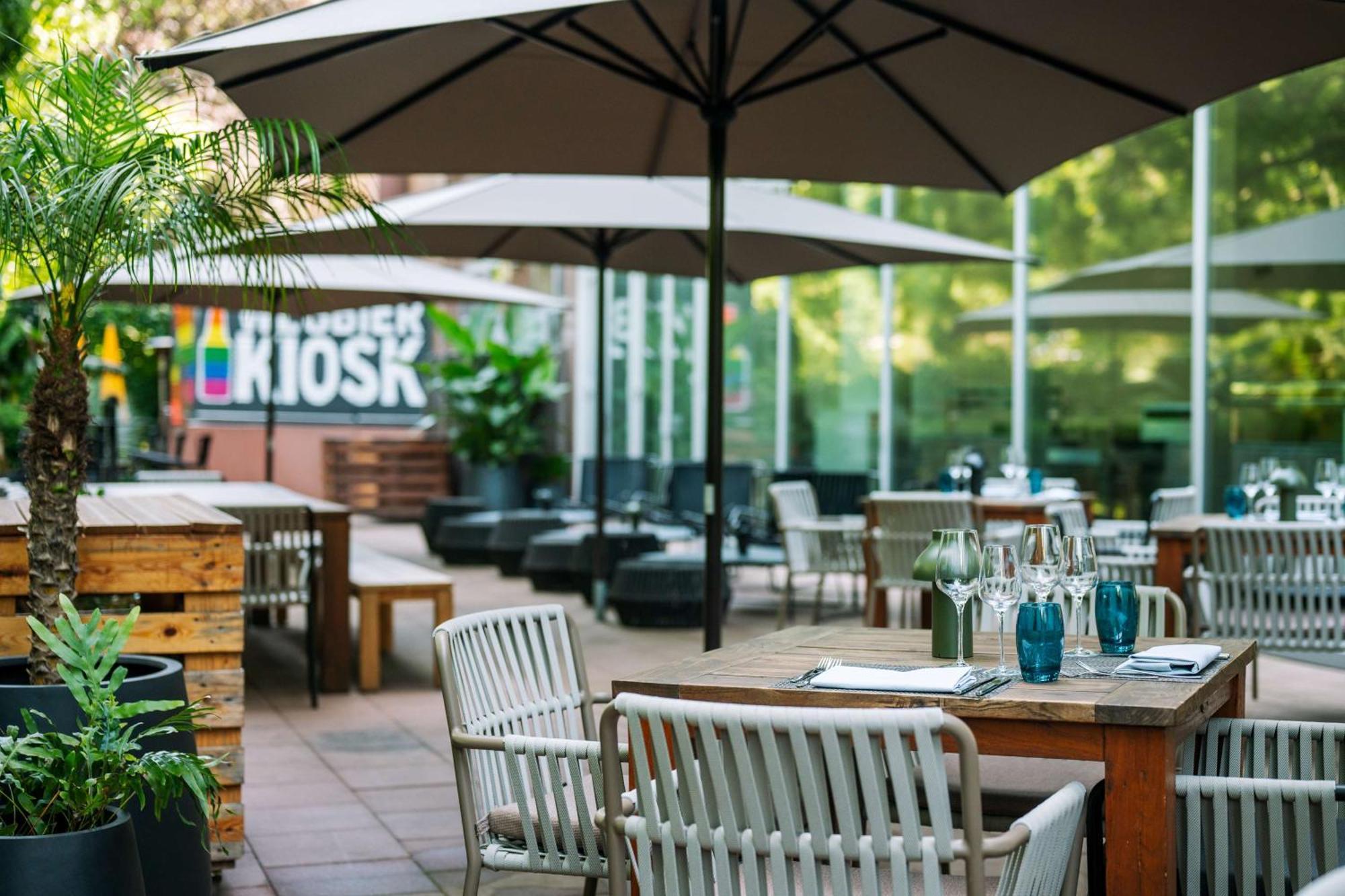 Hilton Frankfurt City Centre Frankfurt am Main Ngoại thất bức ảnh The Kiosk